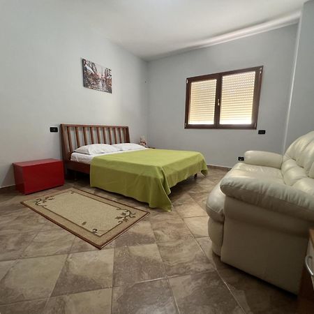 Elly Apartment ดูร์เรส ภายนอก รูปภาพ