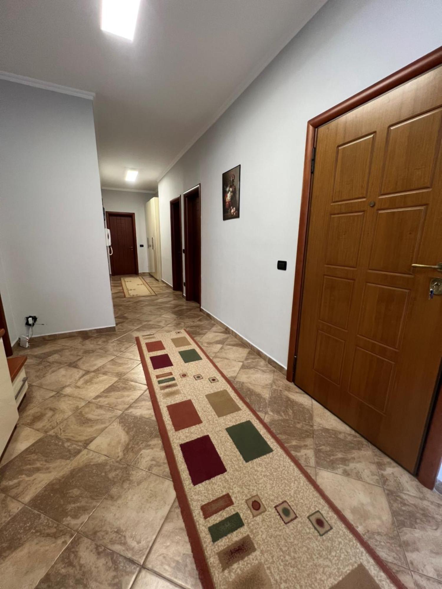 Elly Apartment ดูร์เรส ภายนอก รูปภาพ